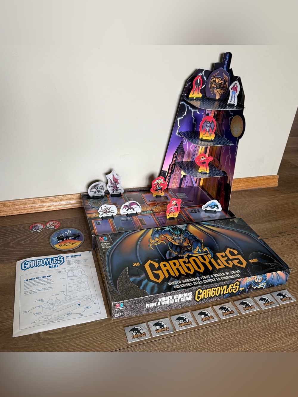 VINTAGE 1994 Disney Gargoyles Board Game Milton Bradley - 100% COMPLETE - Picture 3 of 15